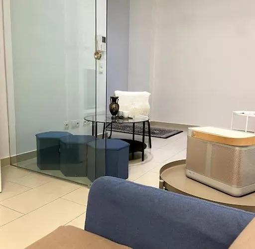 Luxury Serviced 3-bedroom Flat In Vienna's 1st District Apartment *