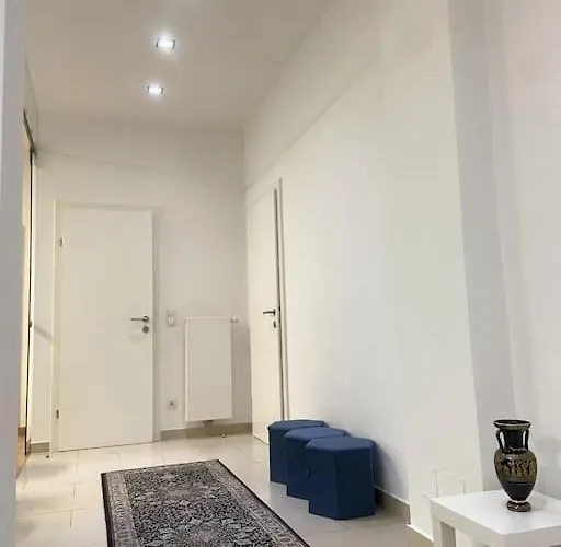 Luxury Serviced 3-bedroom Flat In Vienna's 1st District Apartment